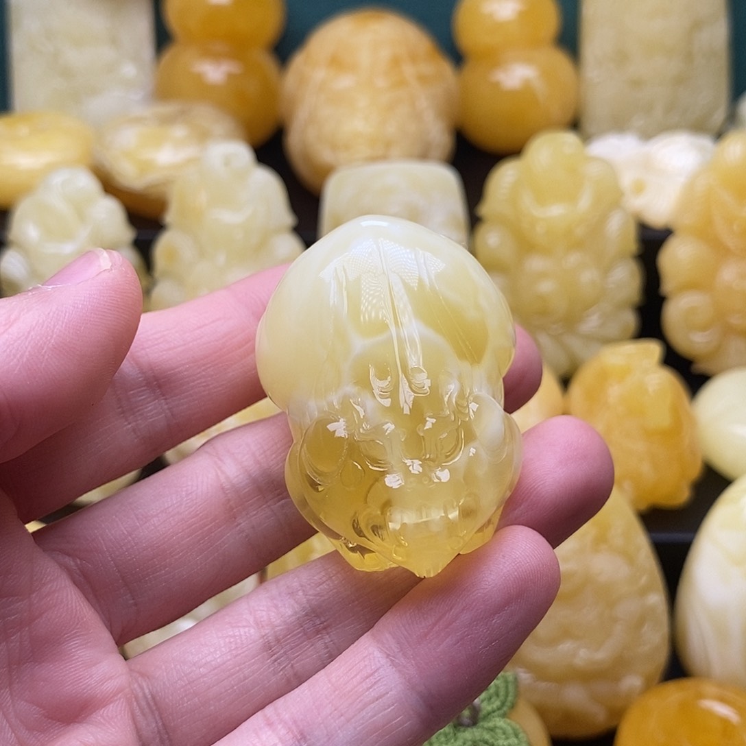 琥珀颈饰未镶嵌琥珀蜜蜡吊坠