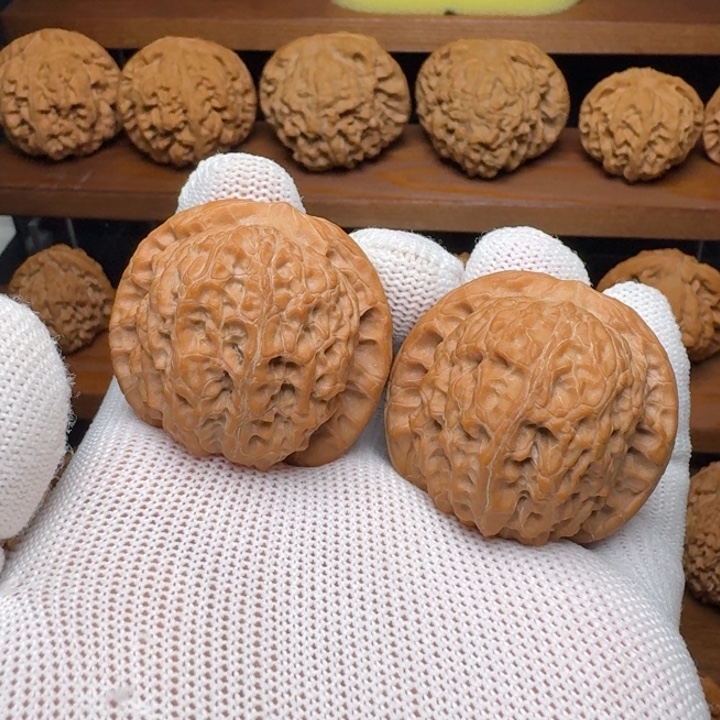 文玩核桃把件血麒麟全品