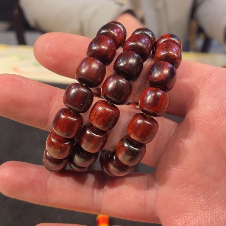檀香紫檀（小叶紫檀）柒**捌手持108颗1112