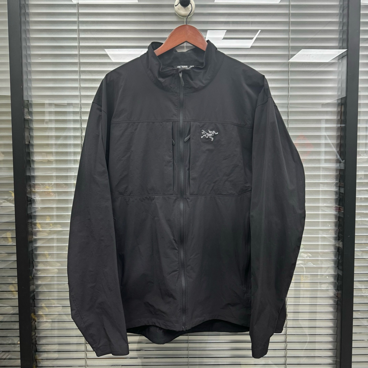 95新 ARC'TERYX/始祖鸟 GAMMA 黑色夹克二手YI1012