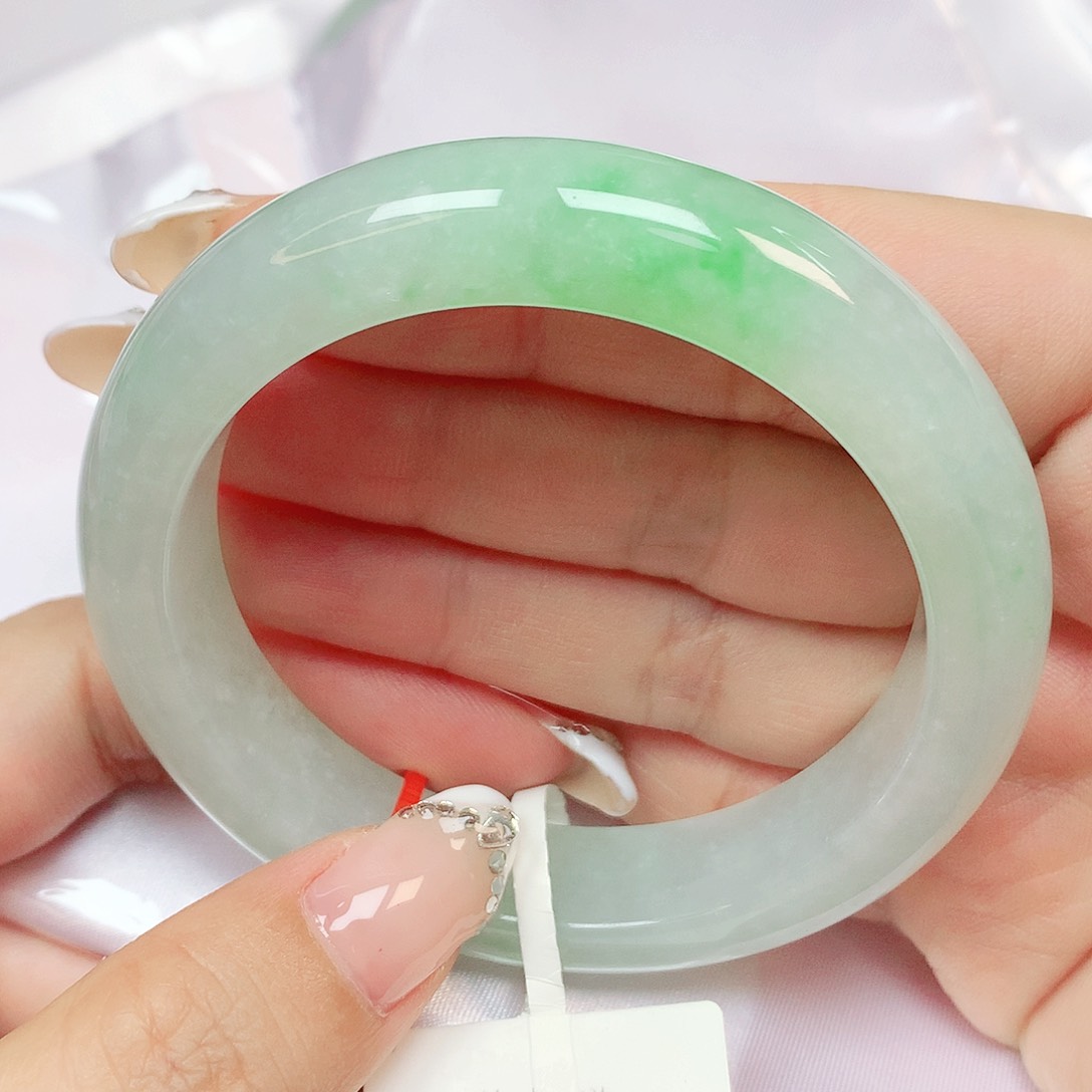 翡翠手镯未镶嵌抖音972