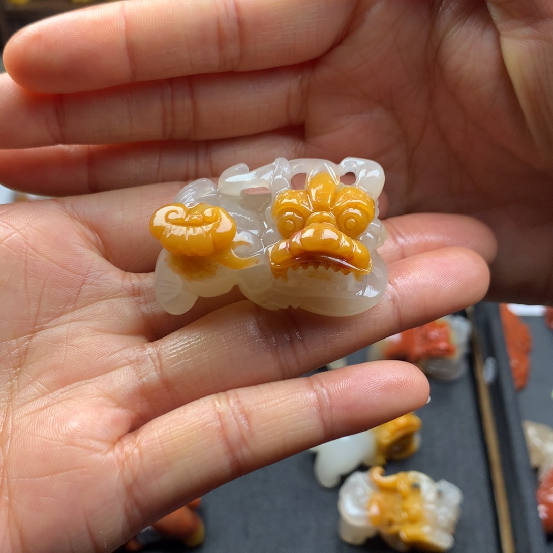 石英质玉（黄龙玉）挂件未镶嵌大*