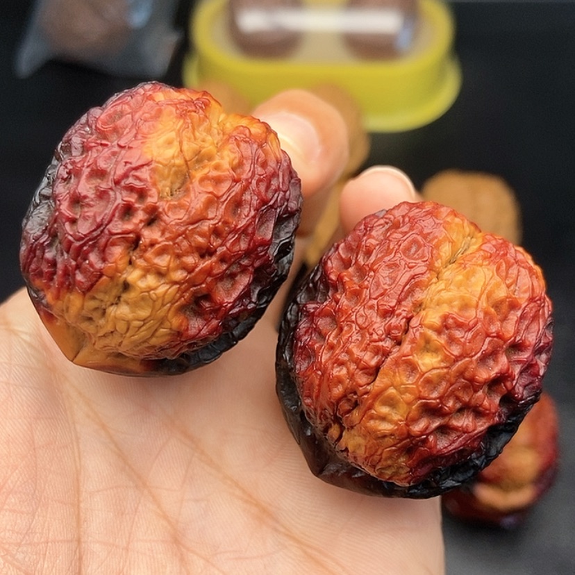 【闪购商品】把件文玩核桃40尺金蟒元宝