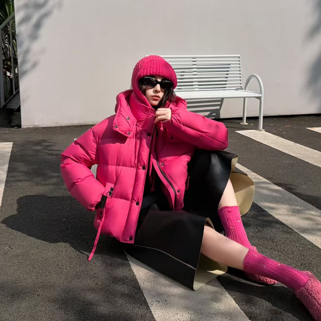 韩系连帽宽松短款白鸭绒女冬季新款加厚保暖面包服外套