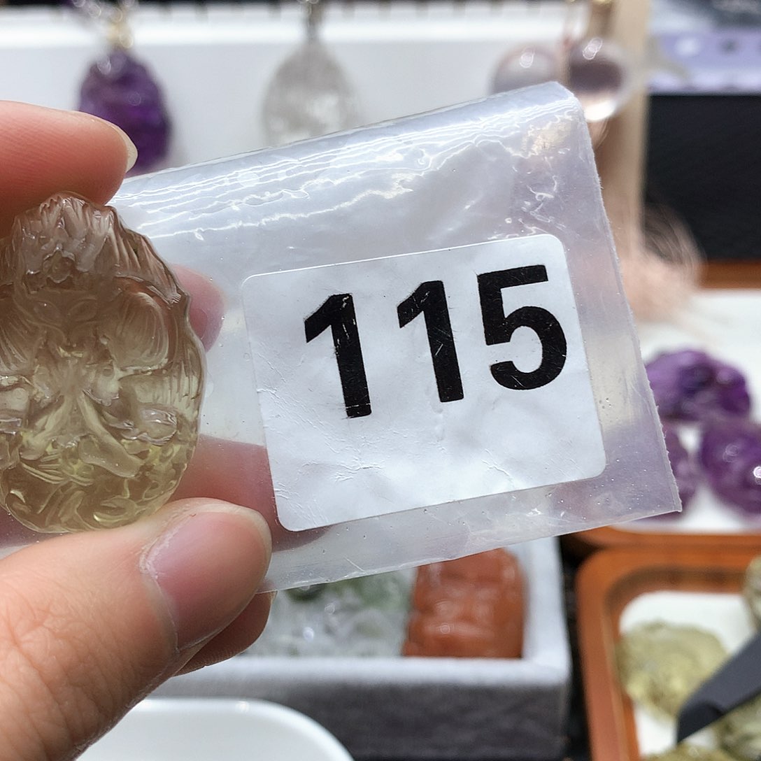 水晶颈饰未镶嵌吊坠