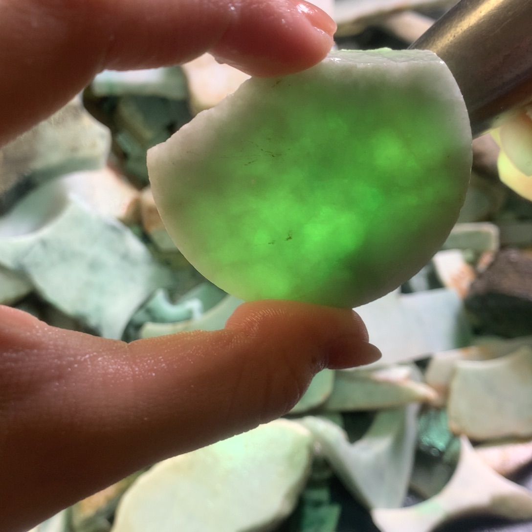 翡翠颈饰未镶嵌缅甸翡翠