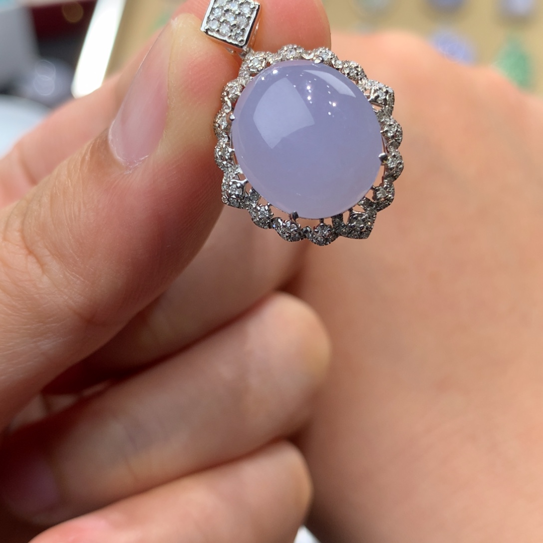 翡翠吊坠(不含链)18K金镶嵌紫罗兰蛋面吊坠