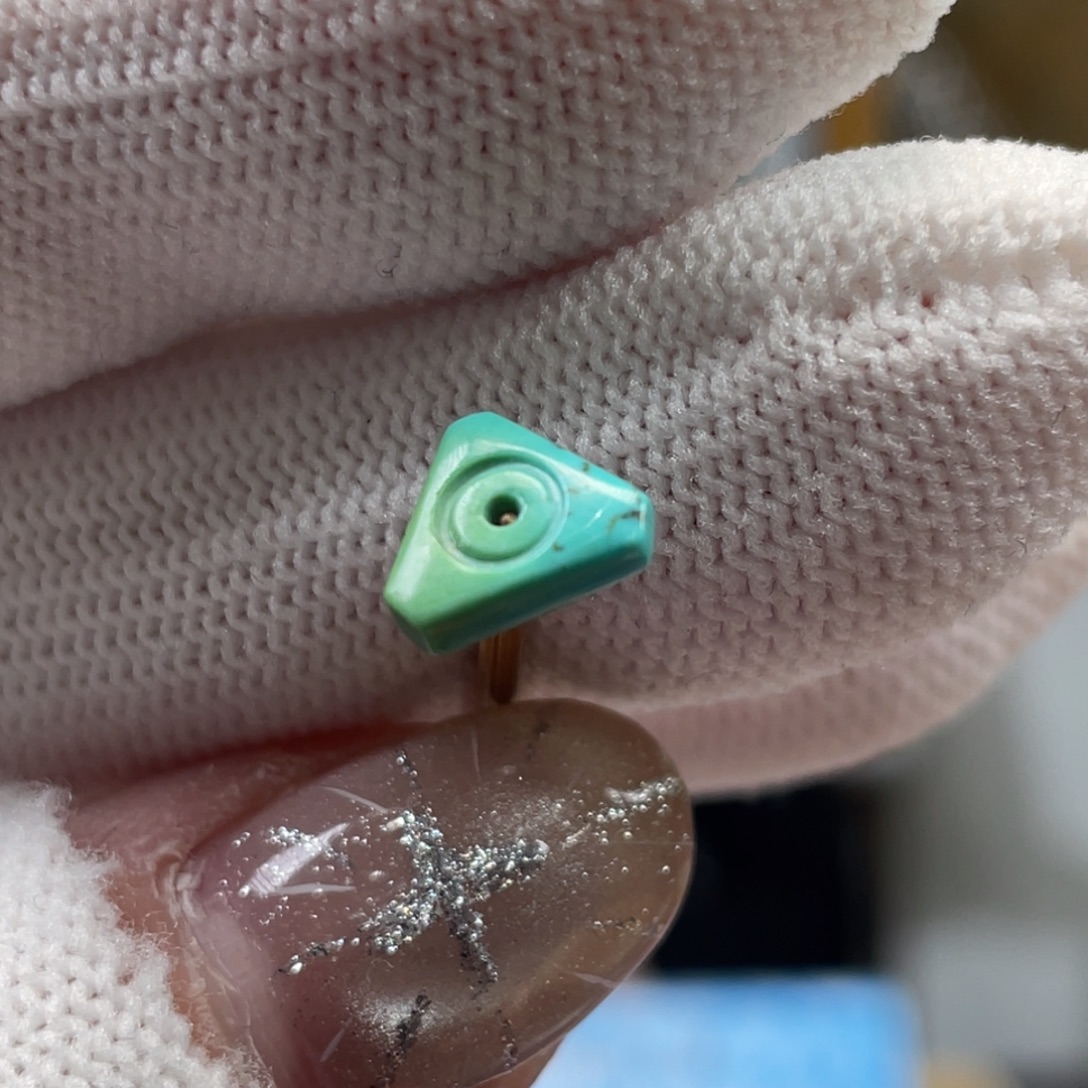 绿松石未镶嵌挂件