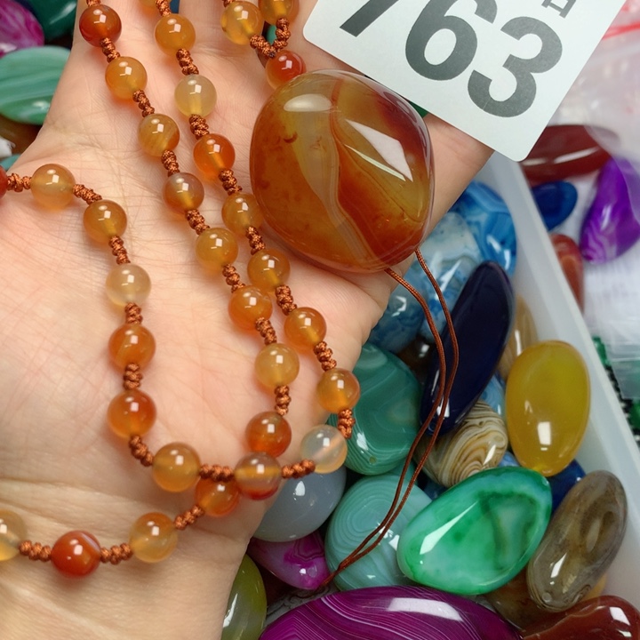 玛瑙/玉髓颈饰未镶嵌