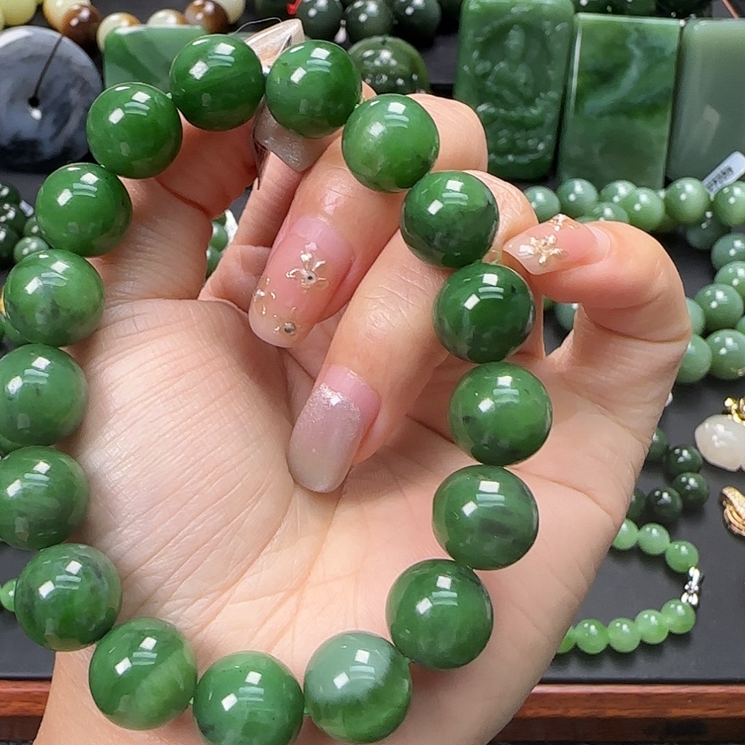 和田玉未镶嵌珠宝奇石