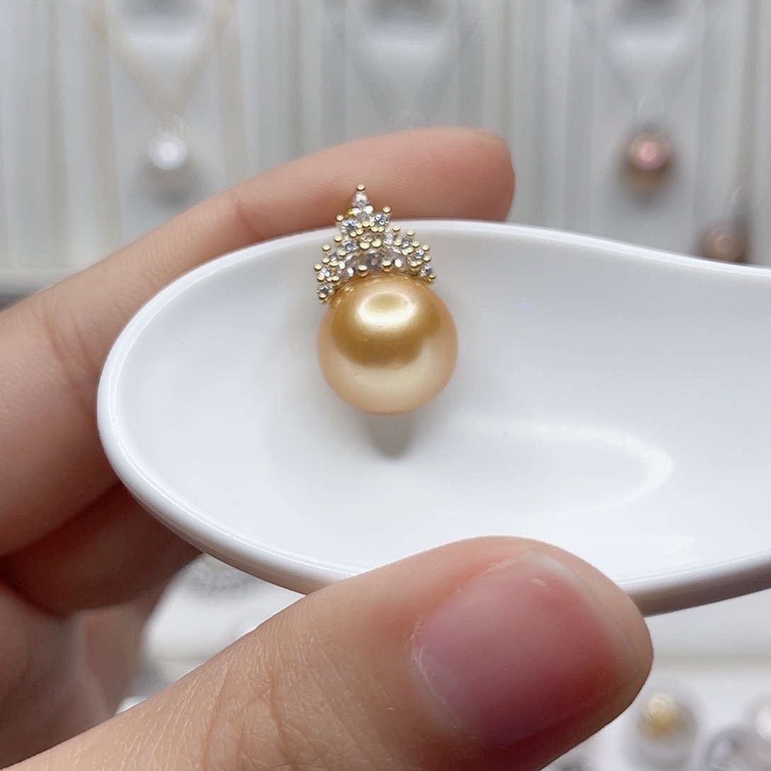 淡水珍珠吊坠(赠链)未镶嵌