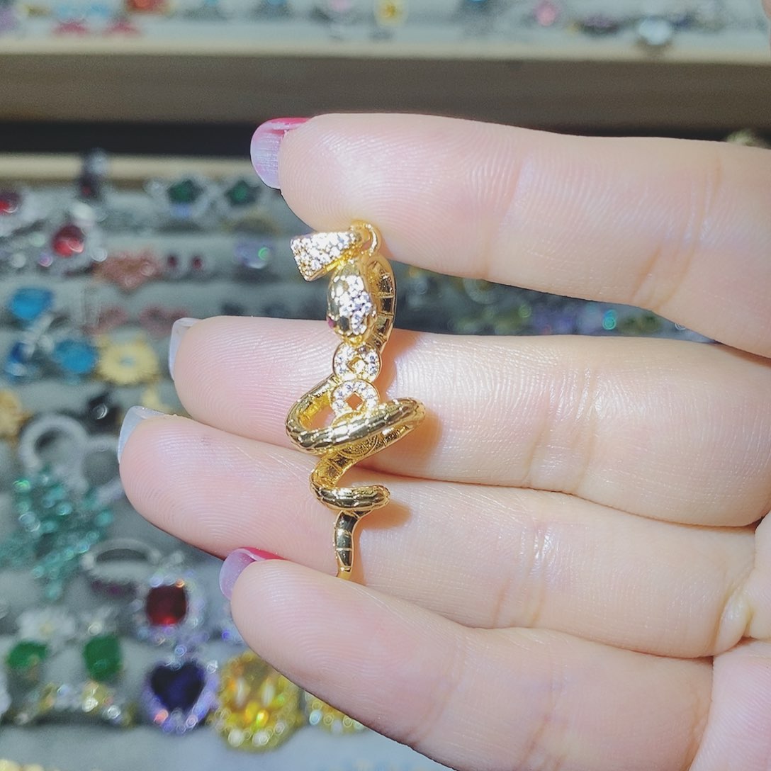 【闪购商品】托帕石耳饰银S925镶嵌