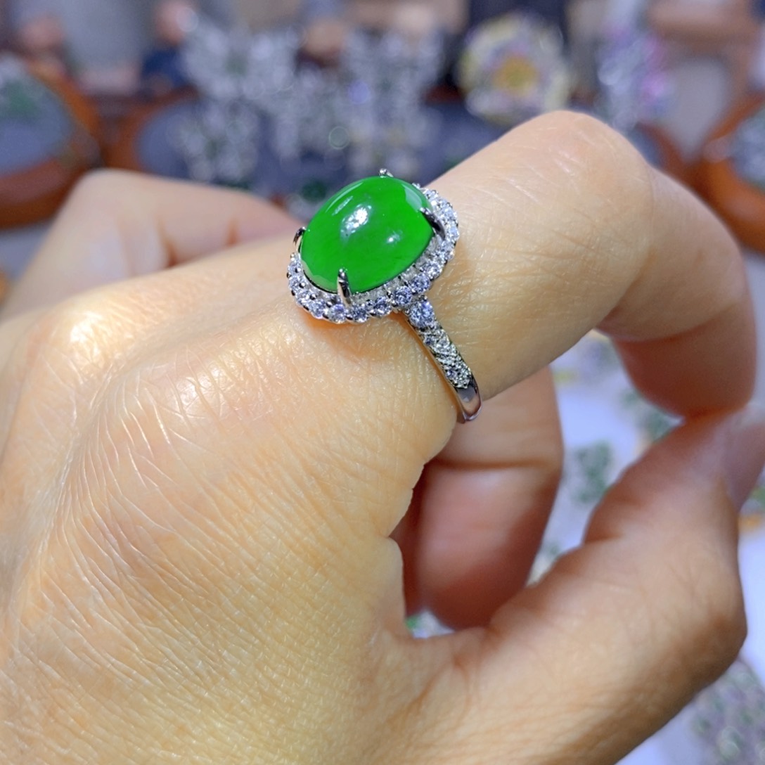 翡翠颈饰银S925镶嵌天然翡翠