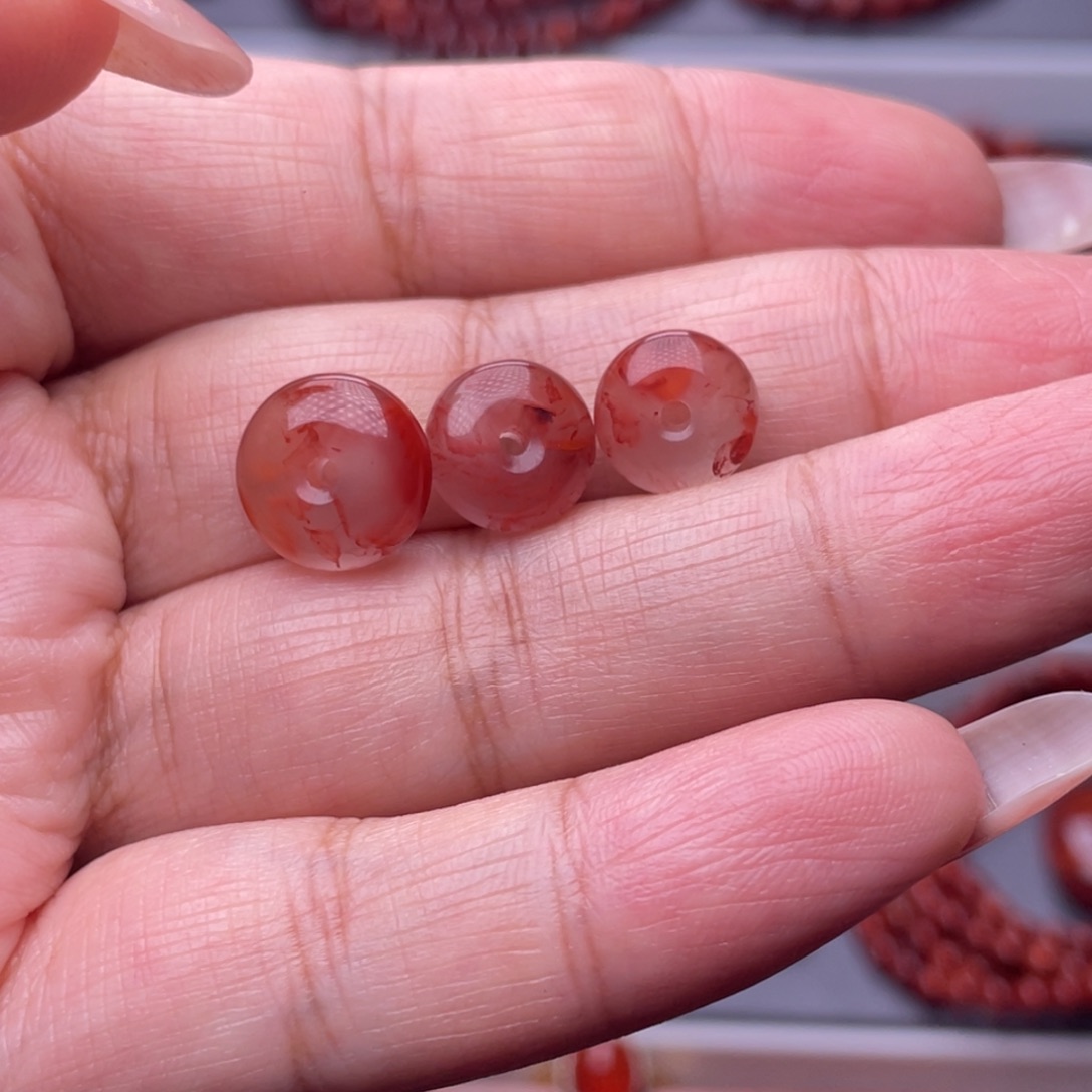 南红玛瑙未镶嵌其他W11.5mm冰飘面包扣三颗