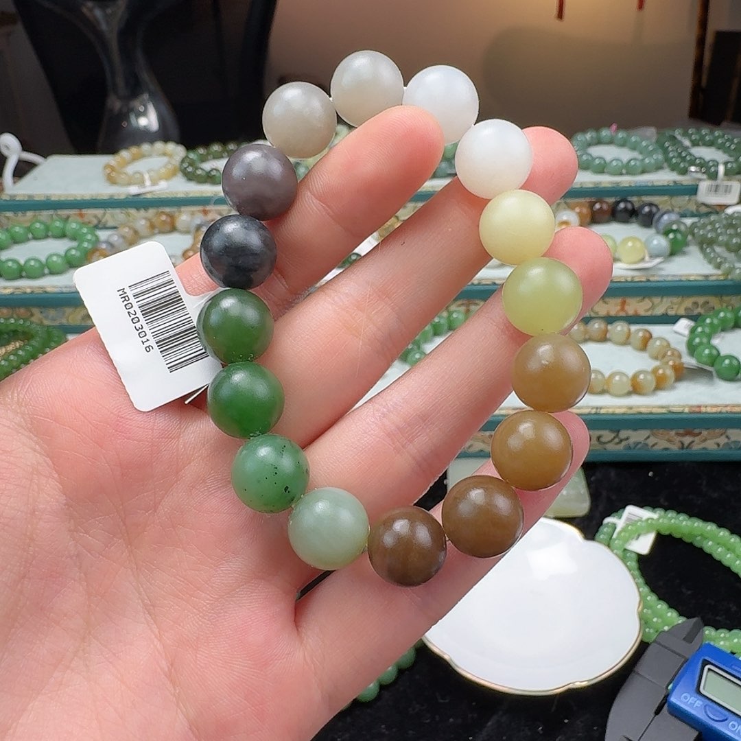 和田玉手串未镶嵌