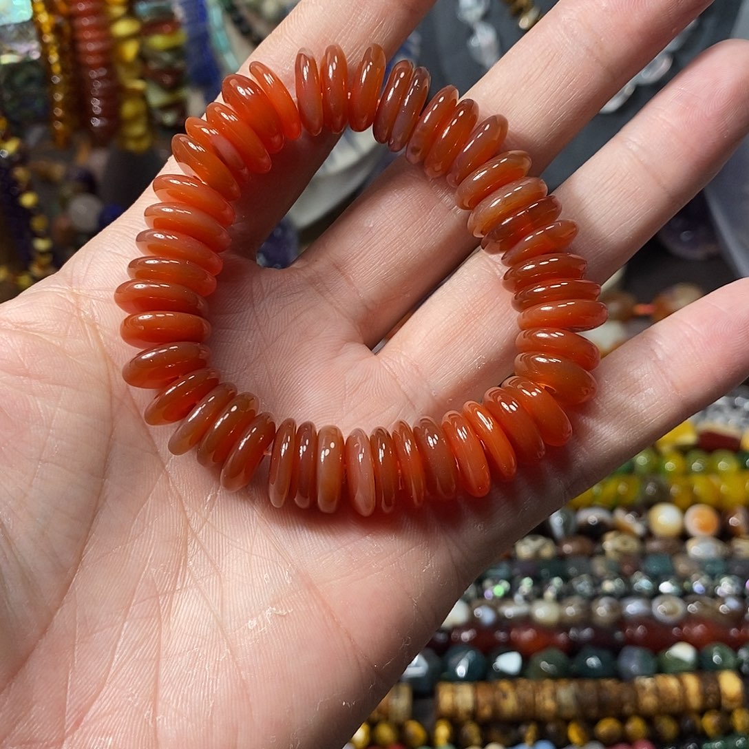 石英质玉未镶嵌，红玛瑙算盘隔片14mm，