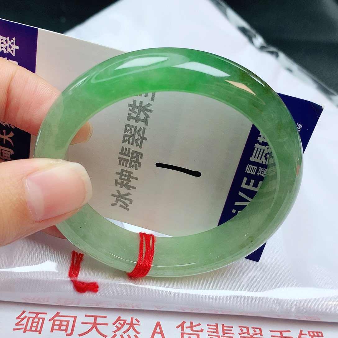 翡翠手镯未镶嵌缅甸天然A货翡翠手镯