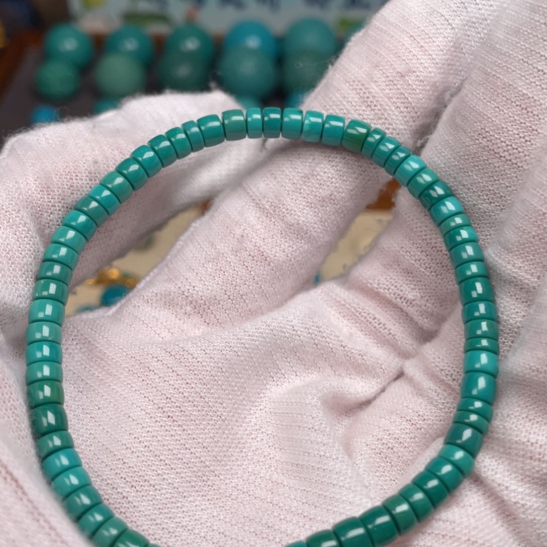 绿松石配饰未镶嵌