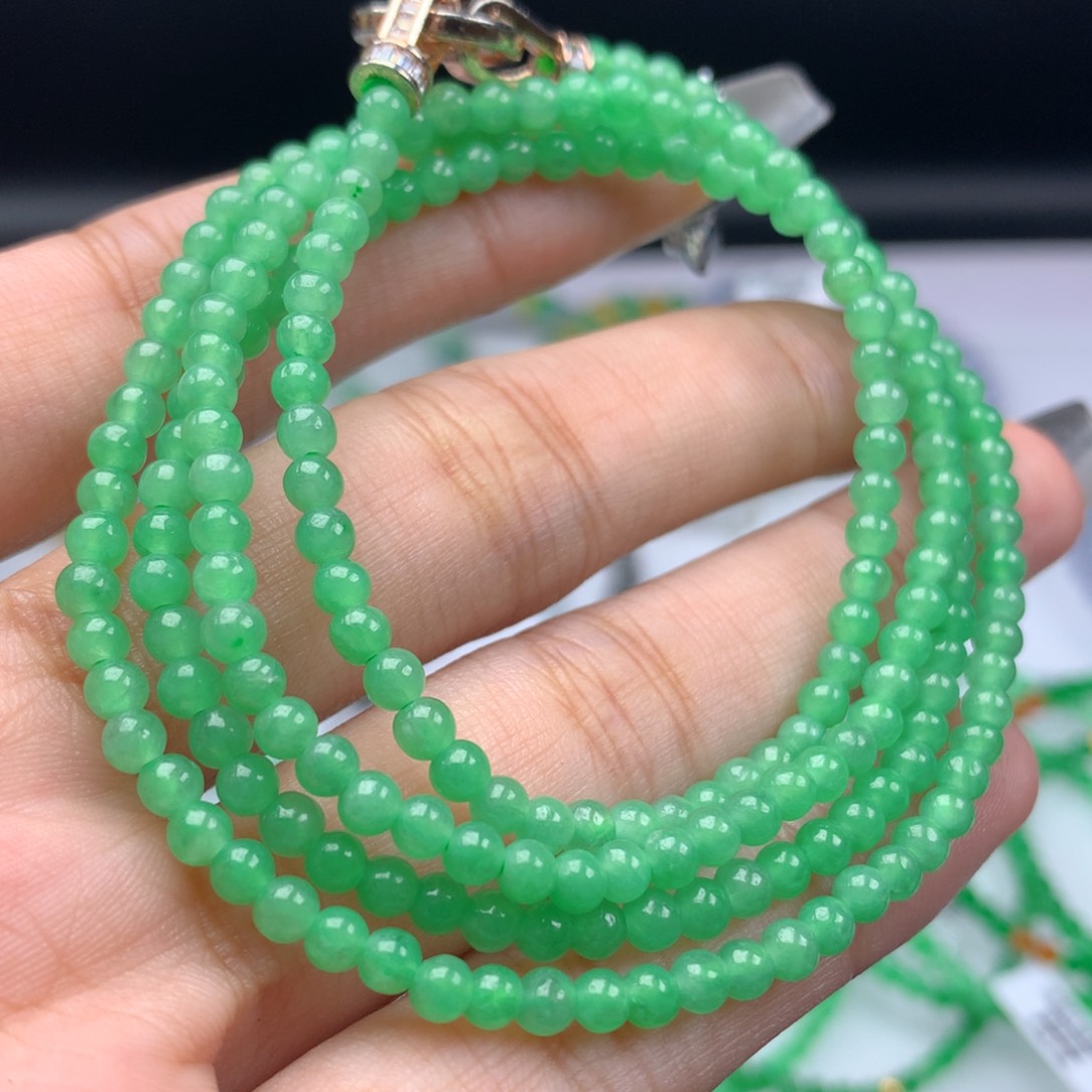 翡翠手链未镶嵌卡