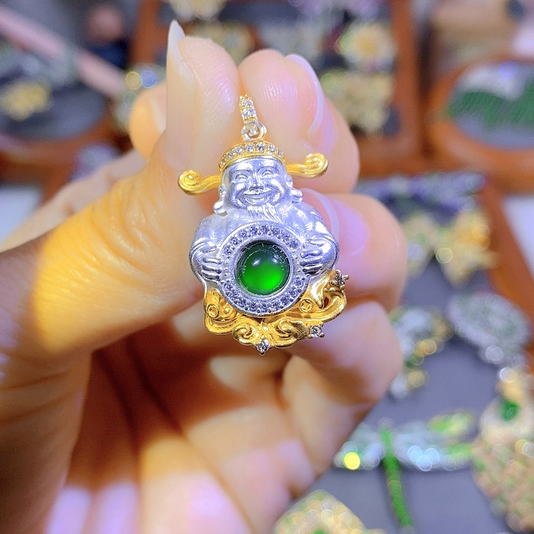 颈饰银S925镶嵌翡翠