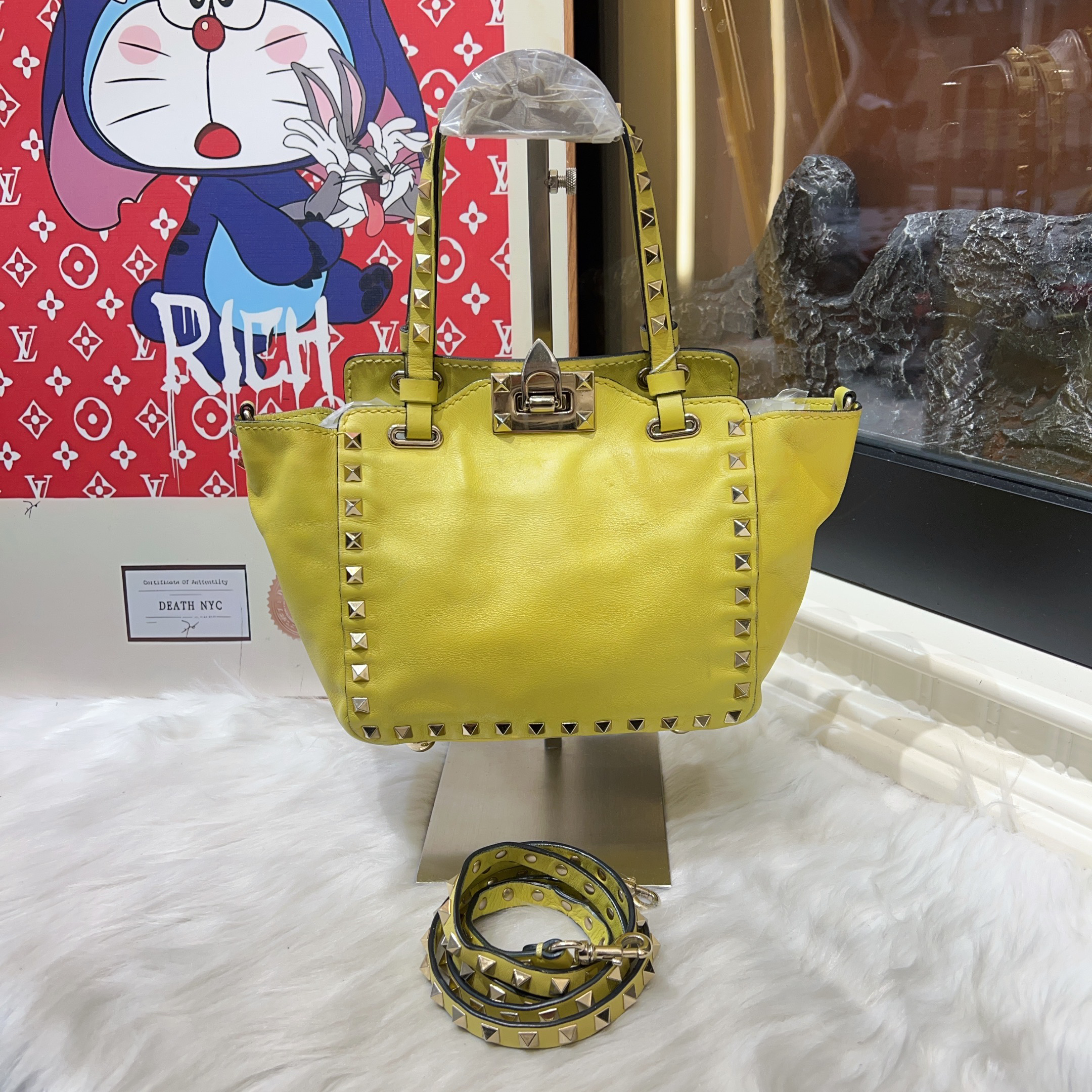 95新 Valentino/华伦天奴 华伦天奴手提单肩包 cj3665