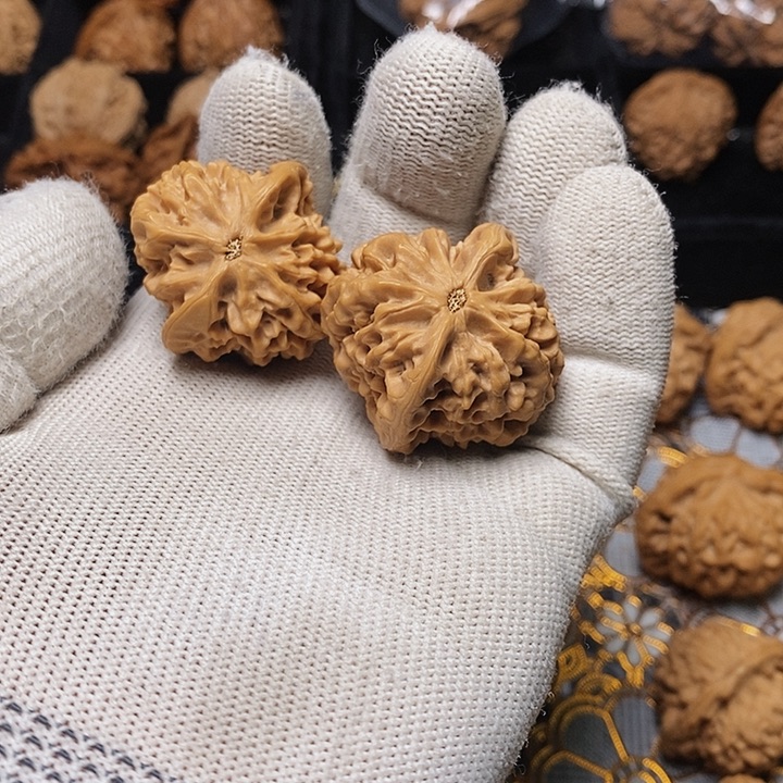 文玩核桃把件用****0秦岭秦闷