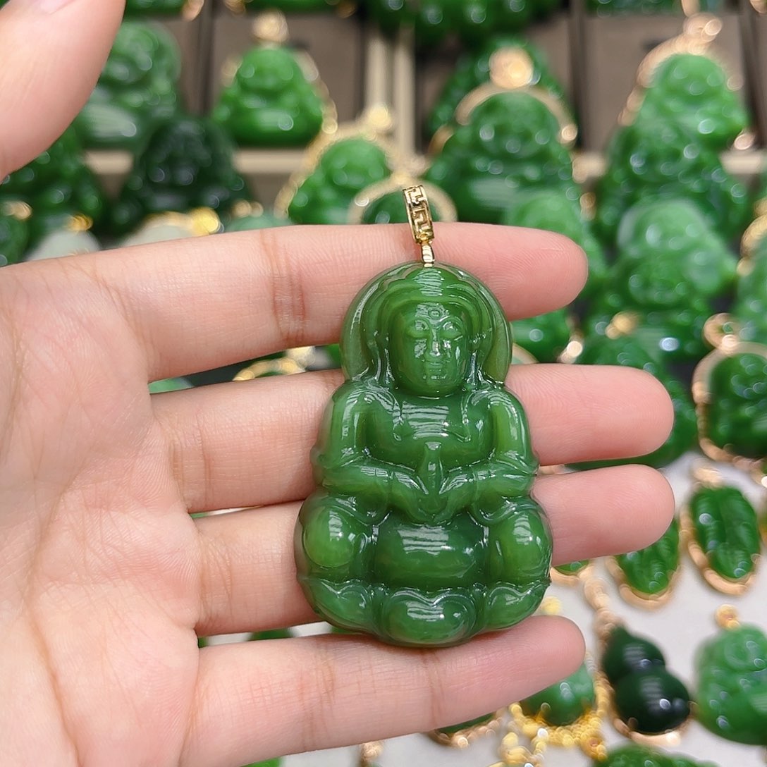 和田玉（碧玉）颈饰18K金镶嵌