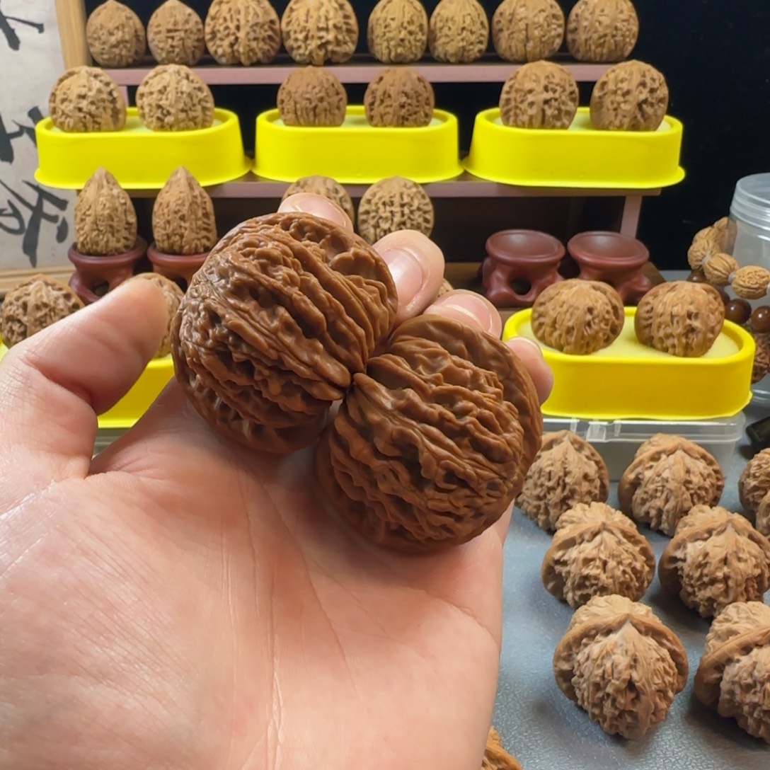 皮***皮吊坠文玩核桃四座楼