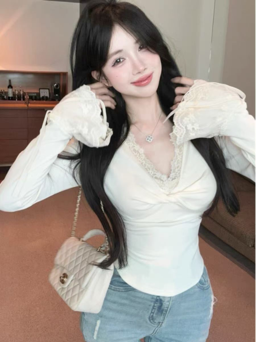 8711沐沐家磨毛扭结蕾丝边长袖T恤女春季纯欲性感气质修身