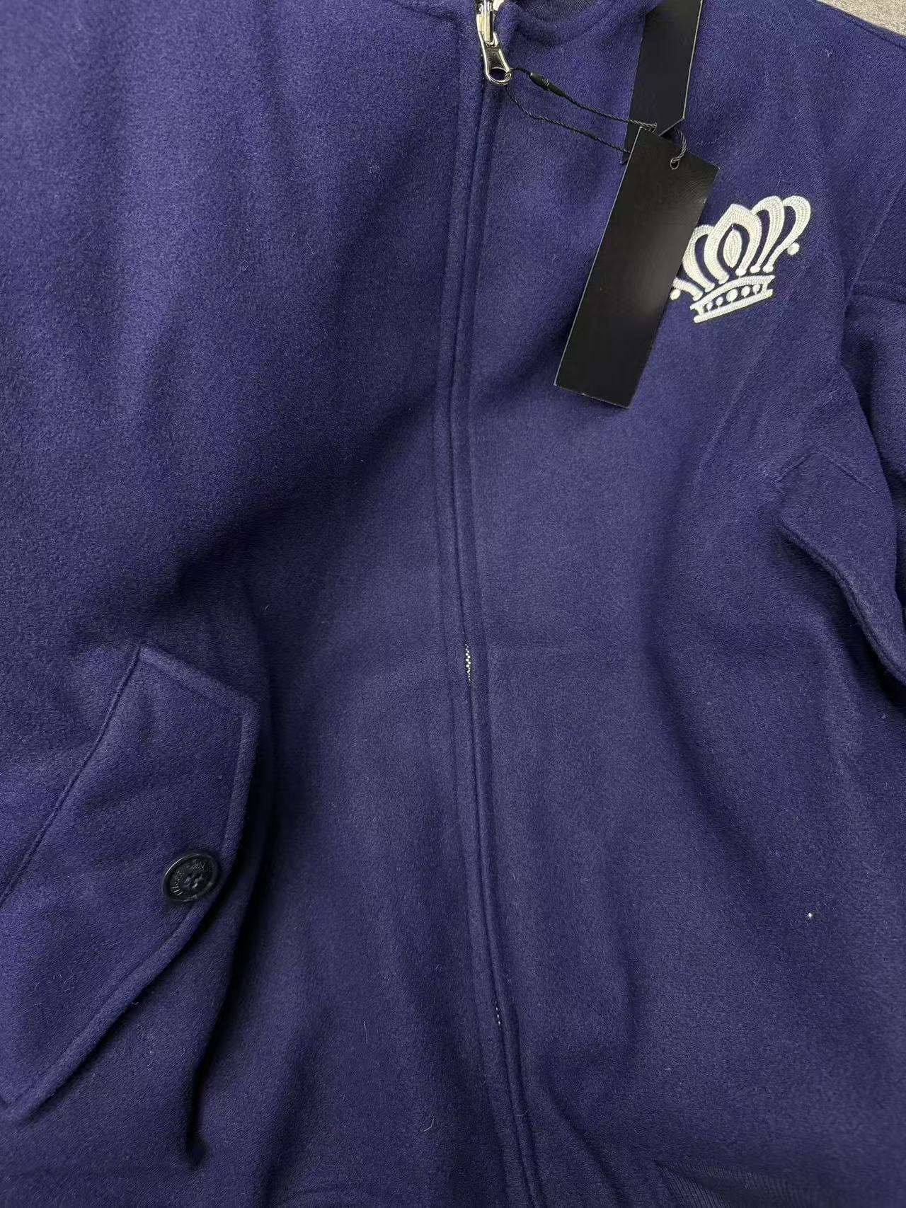 B16-1藏青色”皇冠”棉服外套