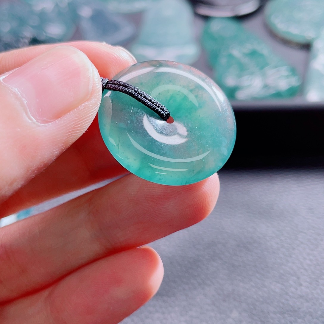 翡翠颈饰未镶嵌808088888