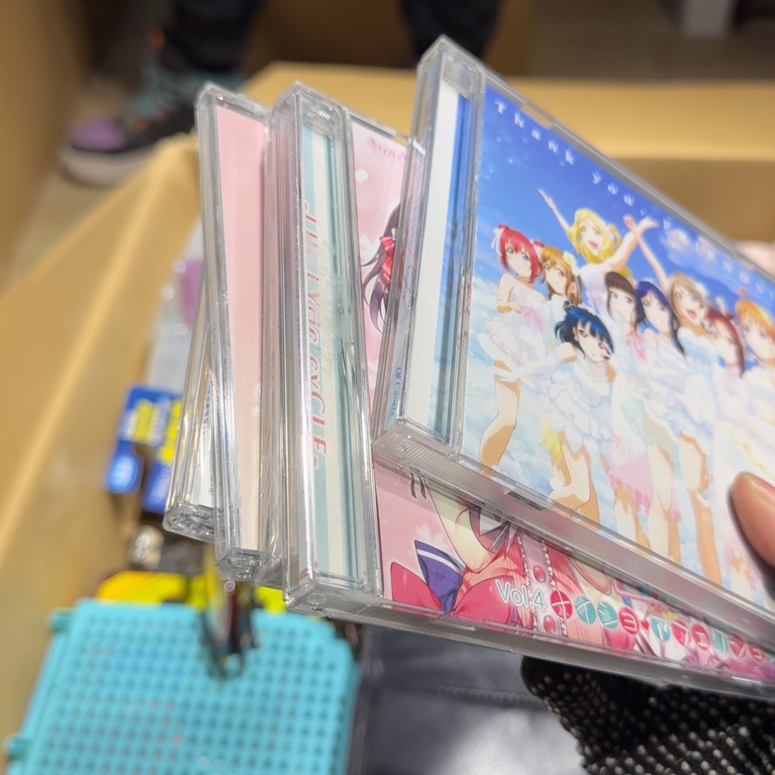 漫***中8新中古物品，谨慎下单，不保好坏282