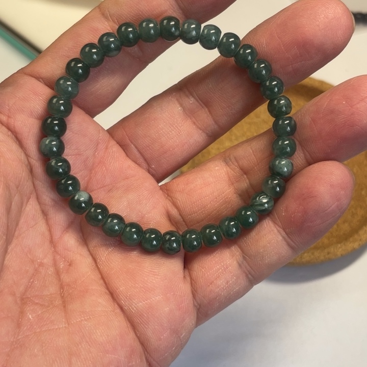 翡翠手链未镶嵌翡翠手链未镶嵌手串