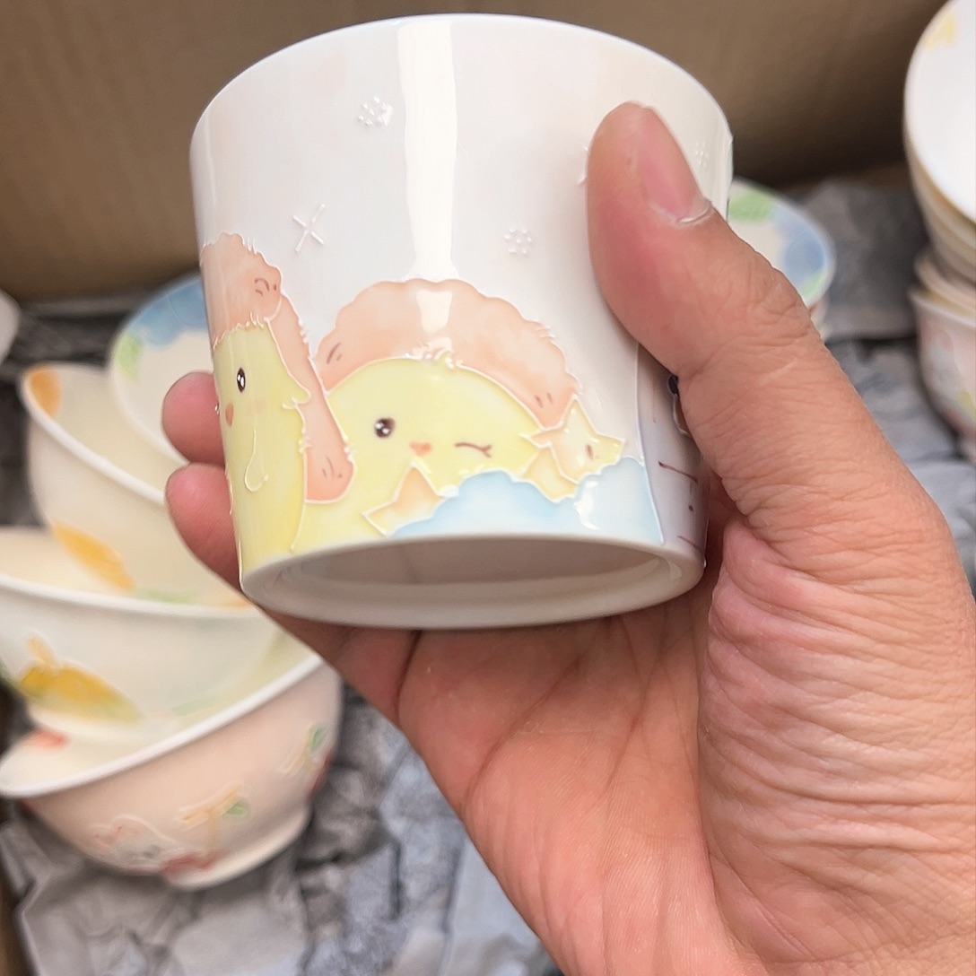 景德镇手绘陶瓷杯子