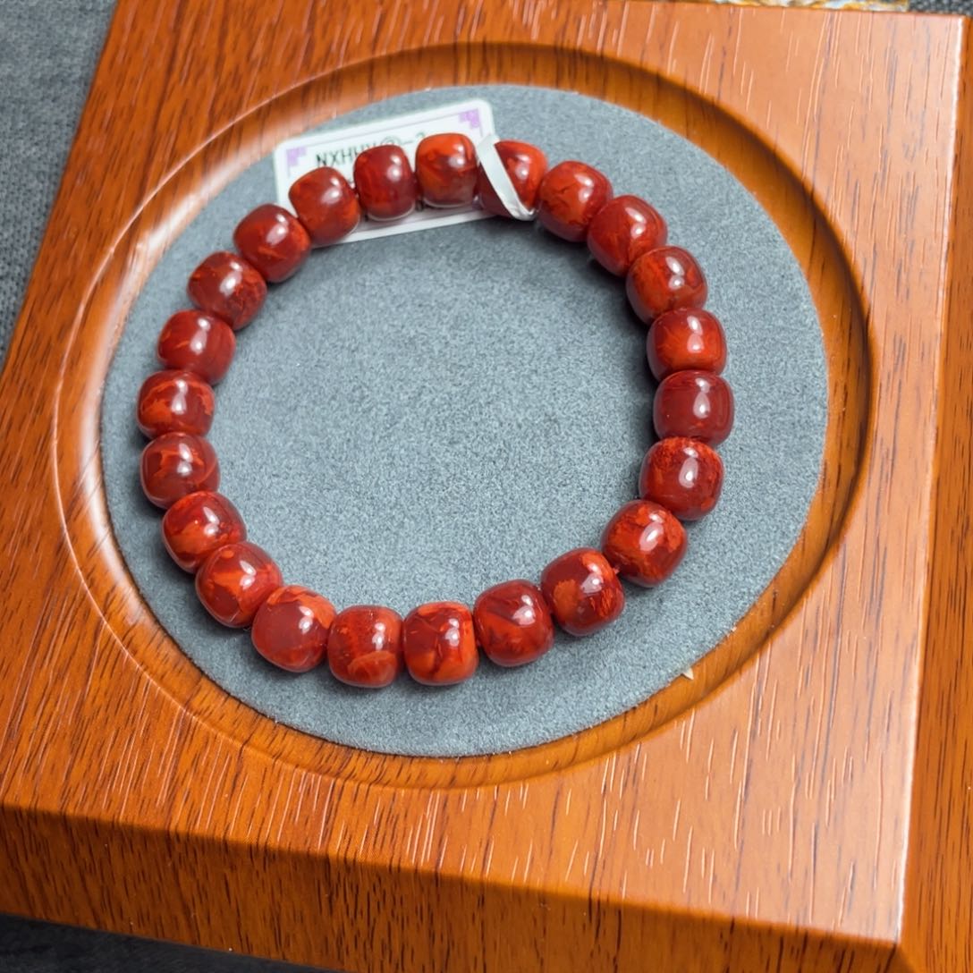 南红玛瑙8加手串未镶嵌不****?