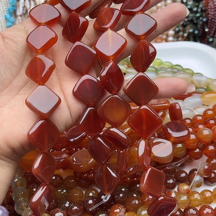 玛瑙/玉髓未镶嵌珠宝半成品一条18mm玛瑙对角方片28