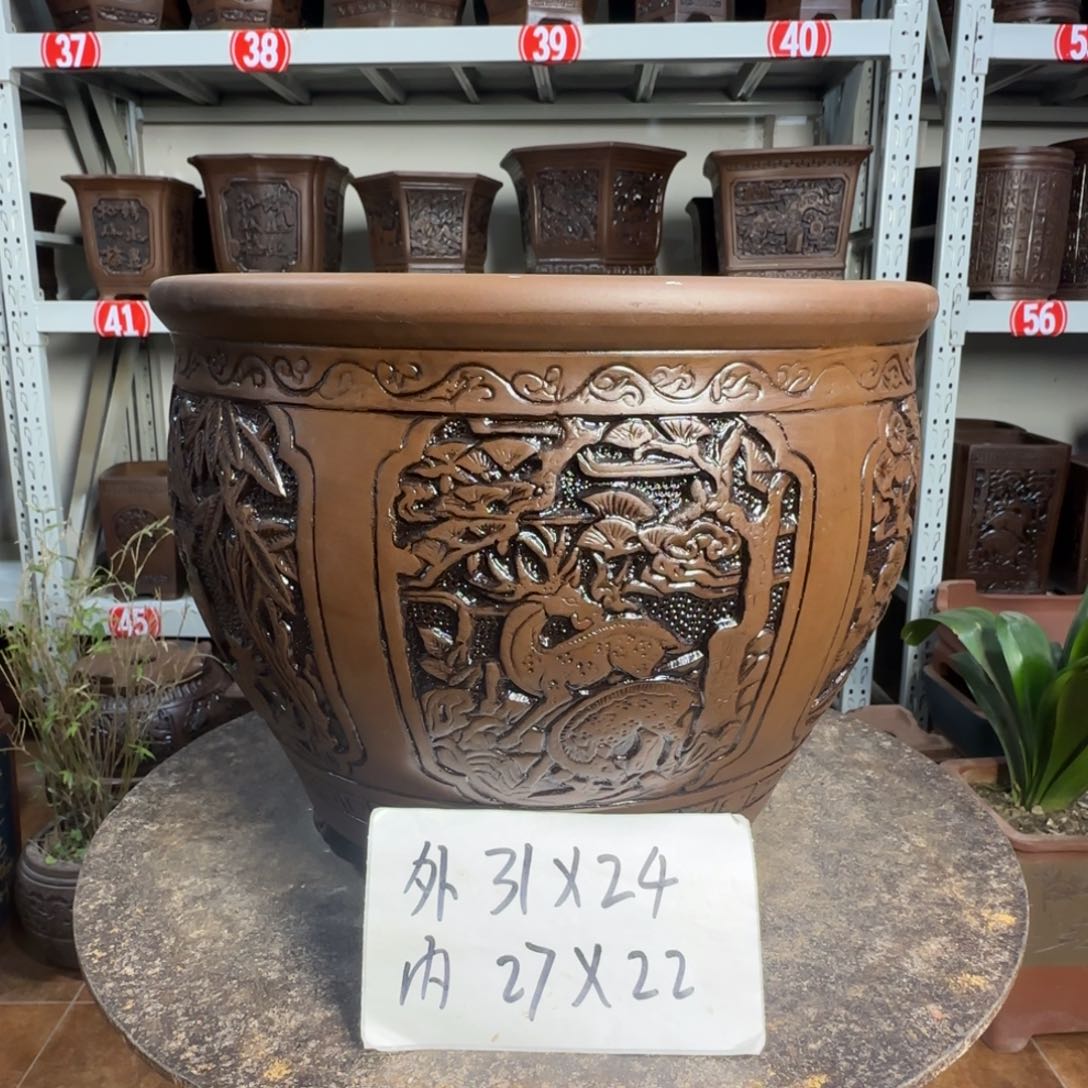 紫砂花盆，有1厘米左右尺寸差距，有色差