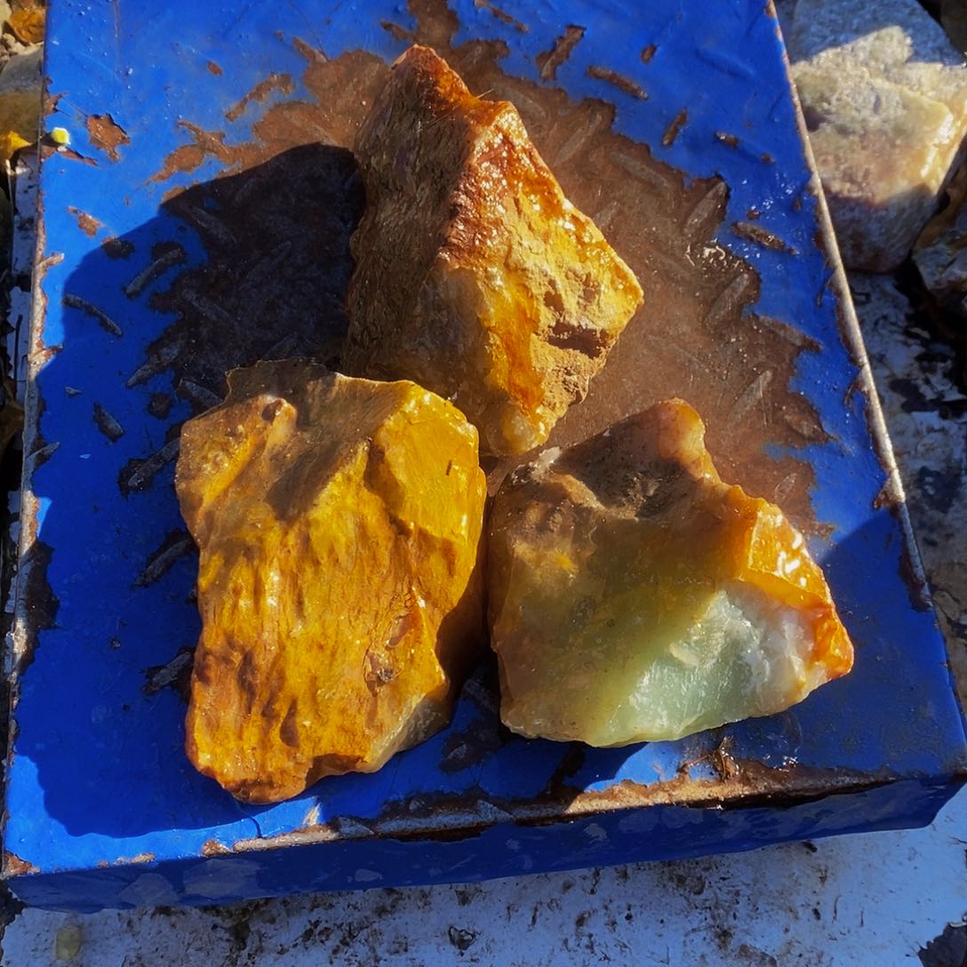 未镶嵌蛇纹石玉珠宝奇石蓝*