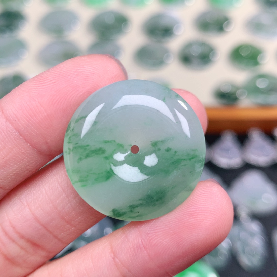 翡翠未镶嵌吊坠(不含链)26-6.3