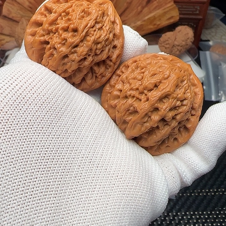 吊坠文玩核桃金公子44福利