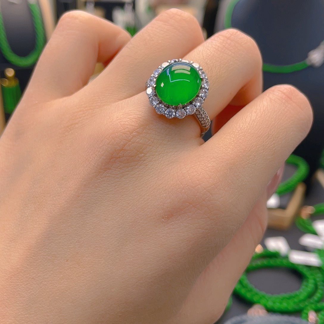 翡翠戒指银S925镶嵌蛋面