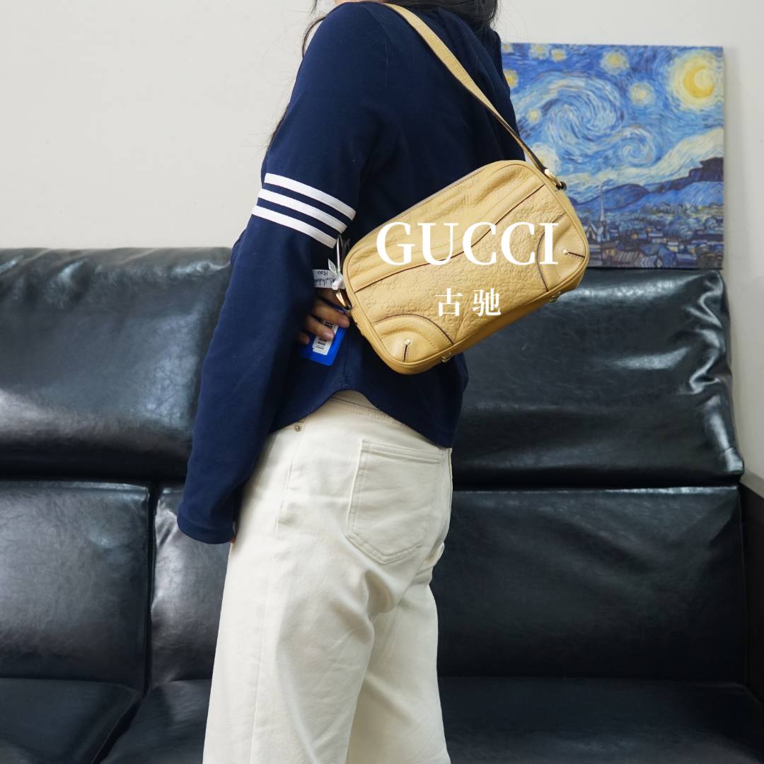 95新 GUCCI/古驰 压纹斜挎包/MS01606062/6062