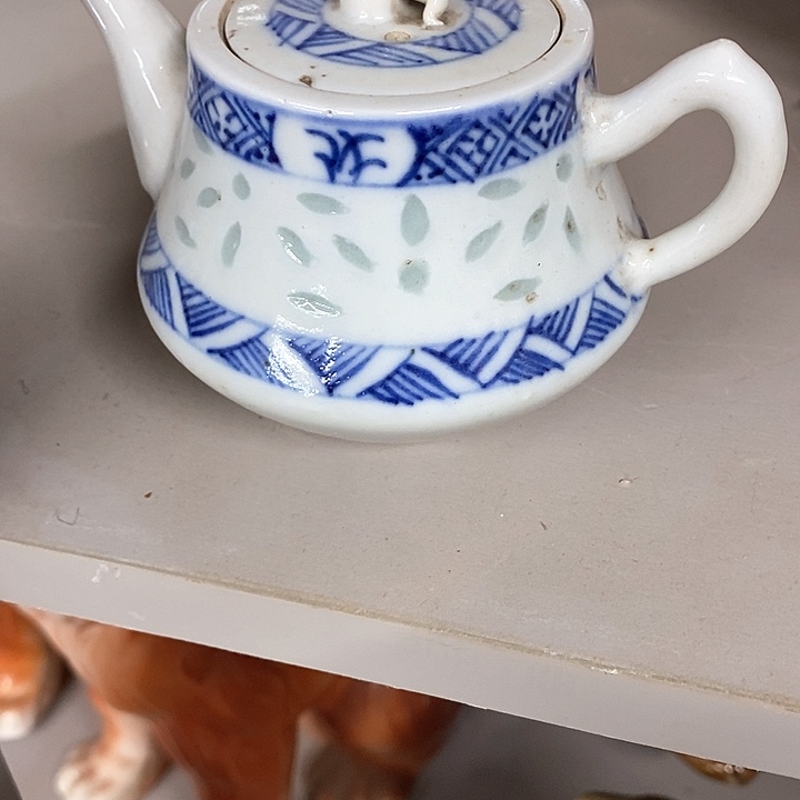 瓷片品相是完好，对里面自带的的有一