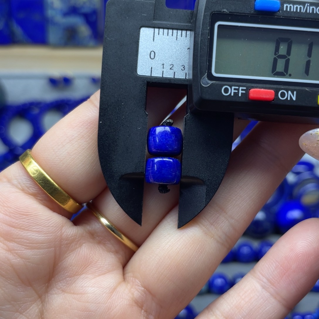 青金石未镶嵌配饰