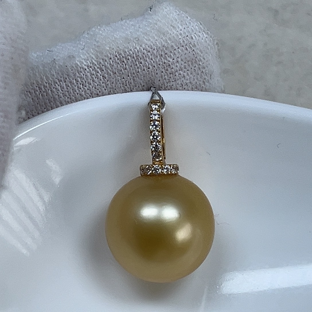 18K金镶嵌海水珍珠吊坠(不含链)13.3mm