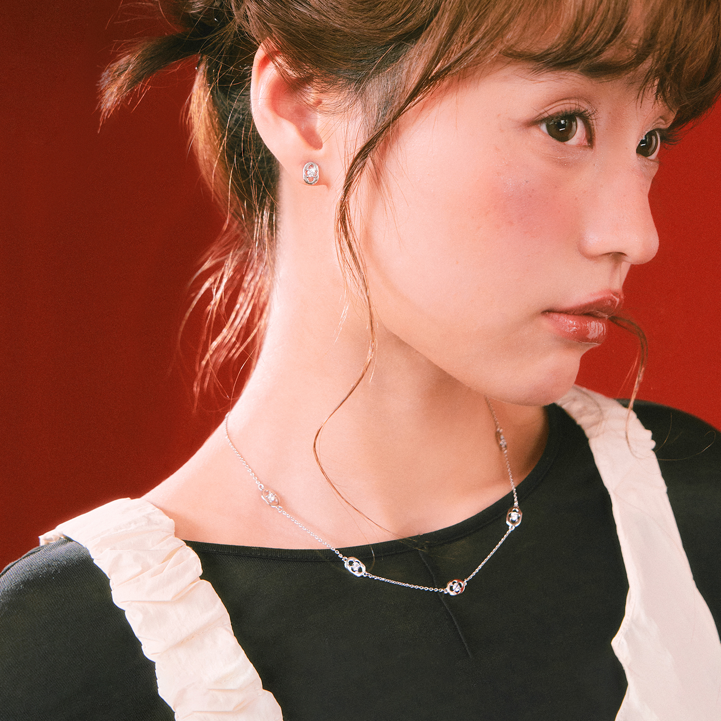 铜合金合成锆石耳饰 ROSYDOEDIAN O花项链耳钉简约日常百搭配饰