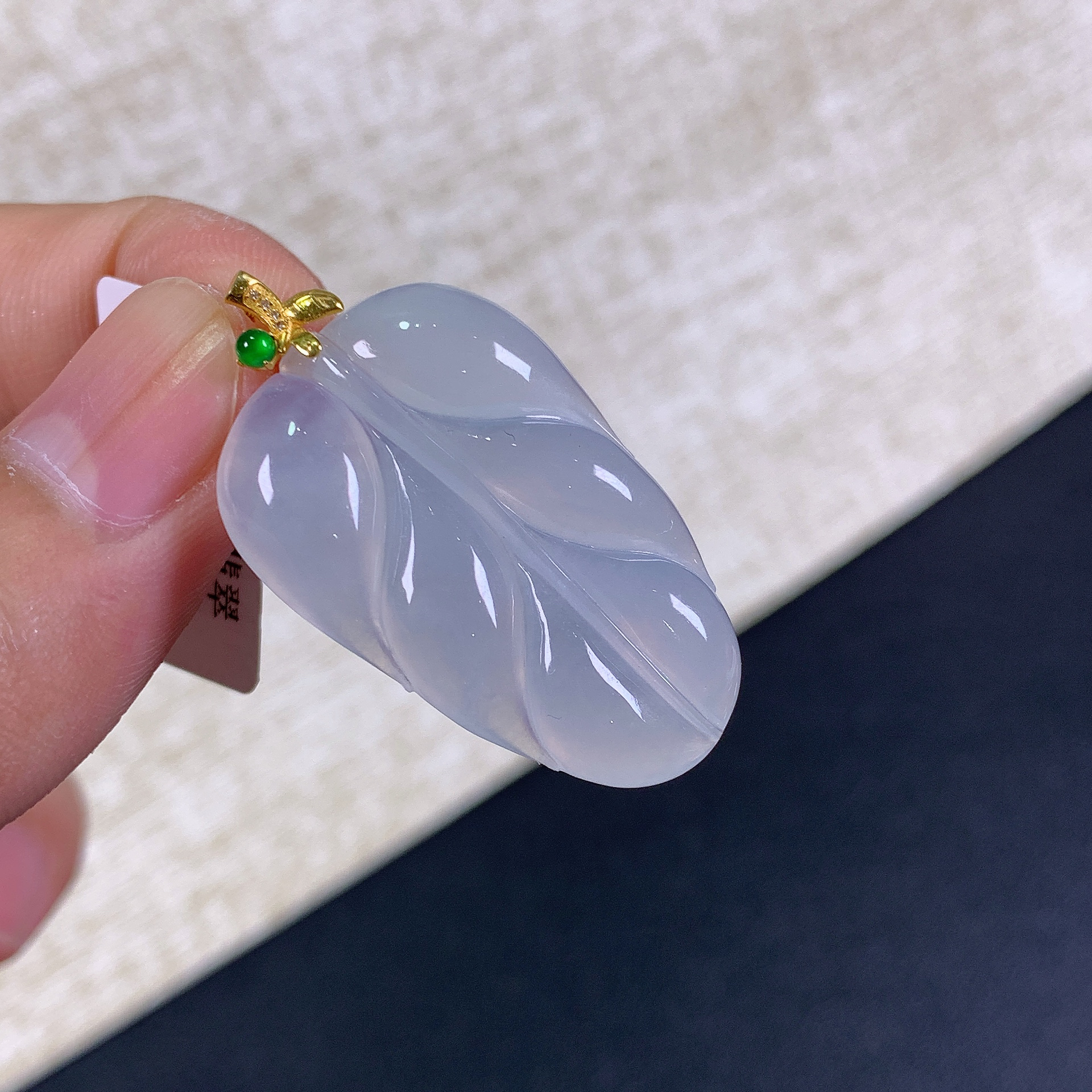缅甸天然A货翡翠18k金镶嵌冰种起胶金枝玉叶子吊坠38.5x21.8x5.1