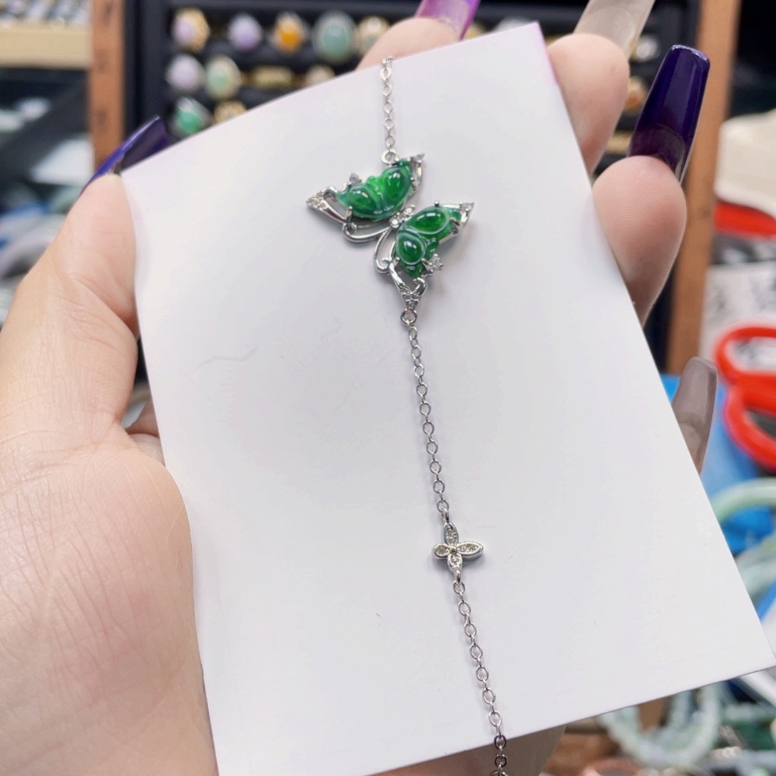 翡翠颈饰未镶嵌天然翡翠Ａ货