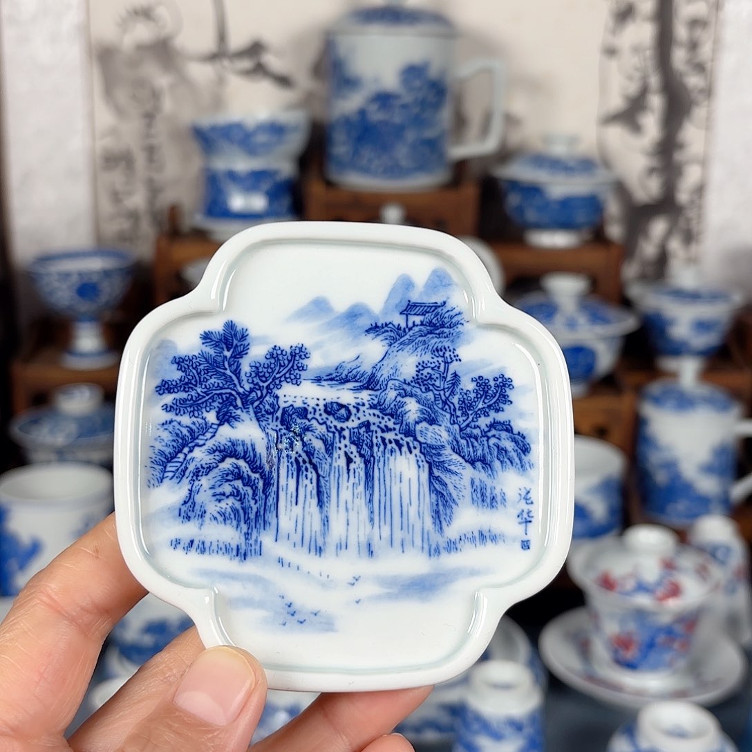 杯青花瓷器手绘作品杯垫