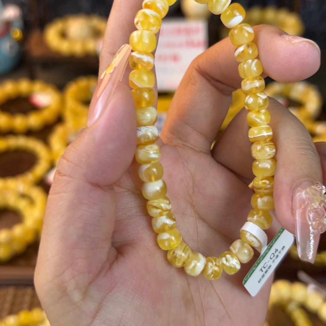 琥珀裸石未镶嵌kkjjnnnnnnnn